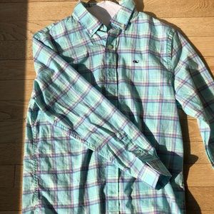 Vineyard Vines boys button down size 12-14 shirt